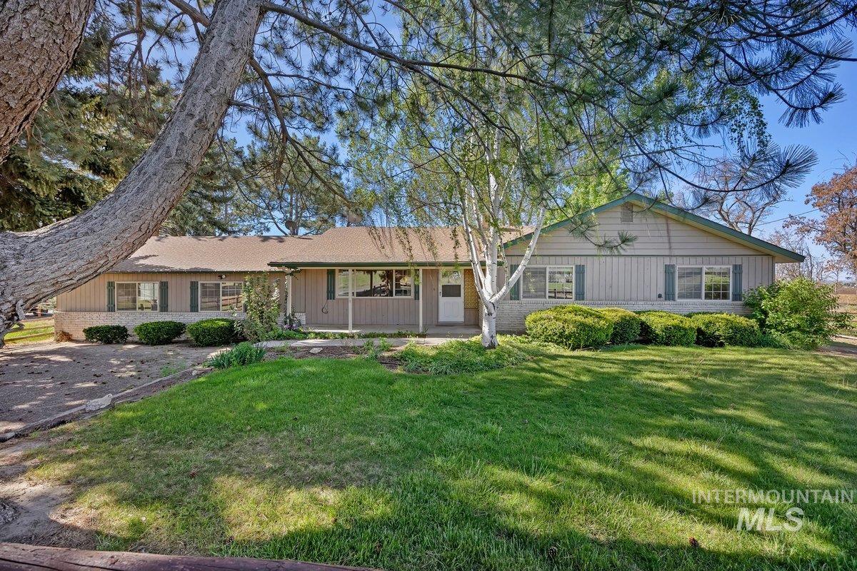 293 E 400 S, Jerome, Idaho 83338, 5 Bedrooms, 3 Bathrooms, Residential For Sale, Price $585,000,MLS 98985350