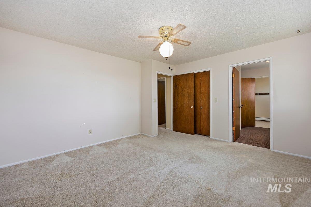 293 E 400 S, Jerome, Idaho 83338, 5 Bedrooms, 3 Bathrooms, Residential For Sale, Price $585,000,MLS 98985350