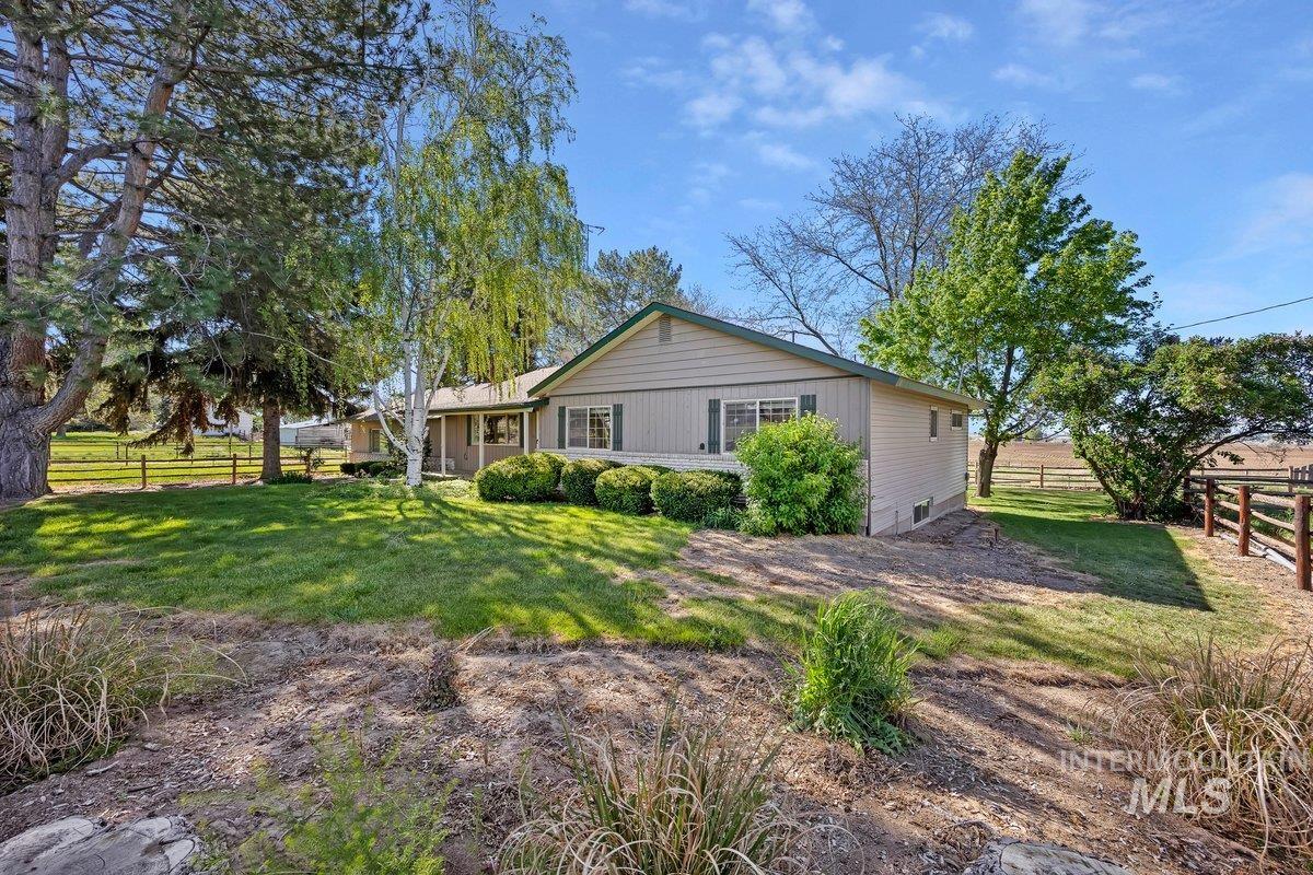 293 E 400 S, Jerome, Idaho 83338, 5 Bedrooms, 3 Bathrooms, Residential For Sale, Price $585,000,MLS 98985350