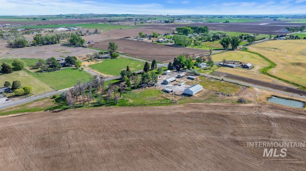 293 E 400 S, Jerome, Idaho 83338, 5 Bedrooms, 3 Bathrooms, Residential For Sale, Price $585,000,MLS 98985350