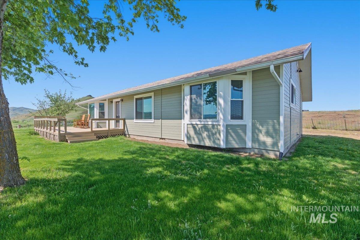 5303 Montour Rd., Emmett, Idaho 83617, 3 Bedrooms, 2 Bathrooms, Residential For Sale, Price $740,000,MLS 98985351