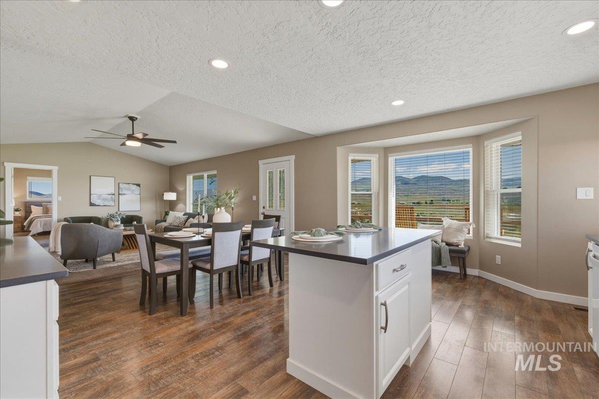 5303 Montour Rd., Emmett, Idaho 83617, 3 Bedrooms, 2 Bathrooms, Residential For Sale, Price $740,000,MLS 98985351