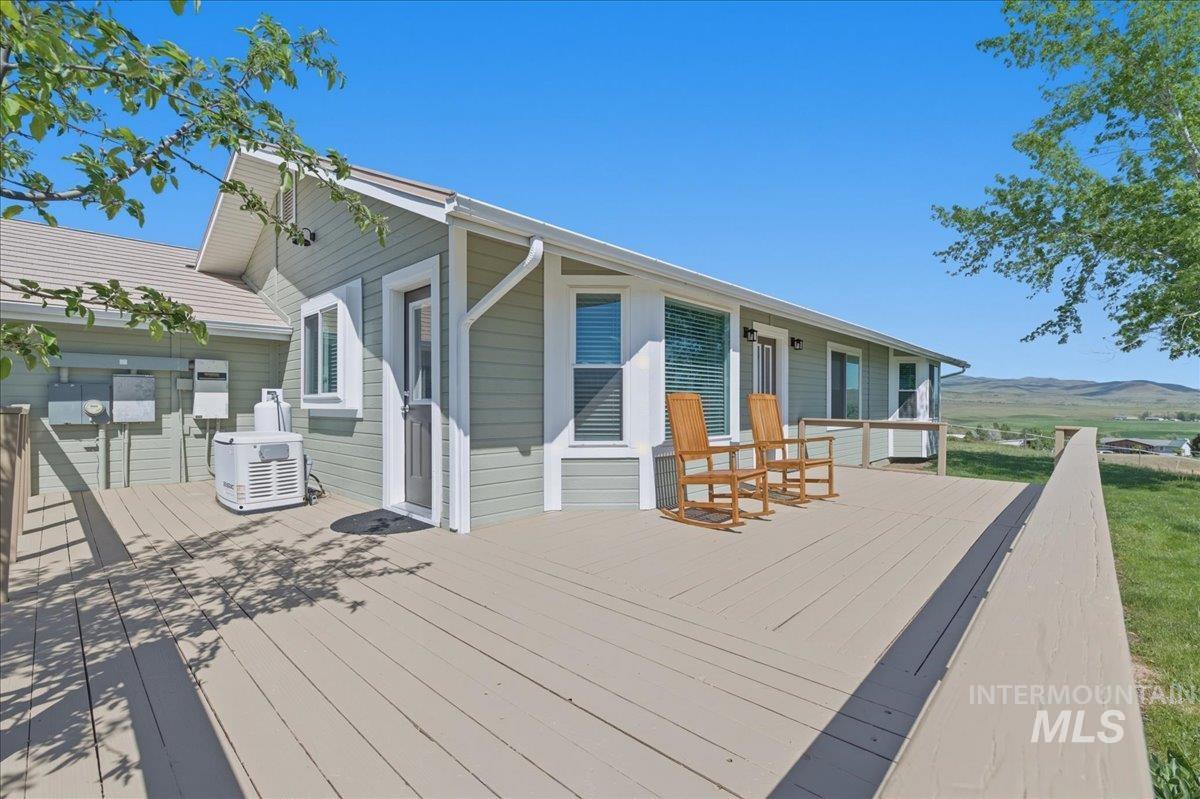 5303 Montour Rd., Emmett, Idaho 83617, 3 Bedrooms, 2 Bathrooms, Residential For Sale, Price $740,000,MLS 98985351