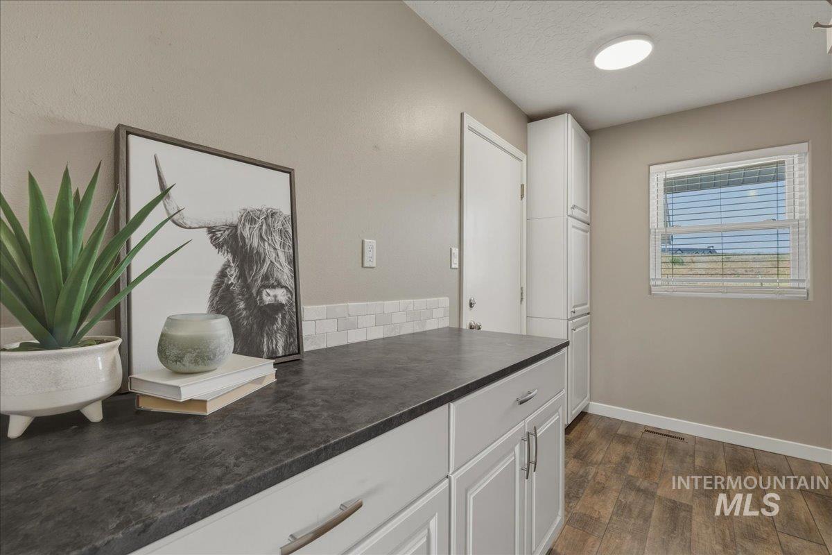 5303 Montour Rd., Emmett, Idaho 83617, 3 Bedrooms, 2 Bathrooms, Residential For Sale, Price $740,000,MLS 98985351