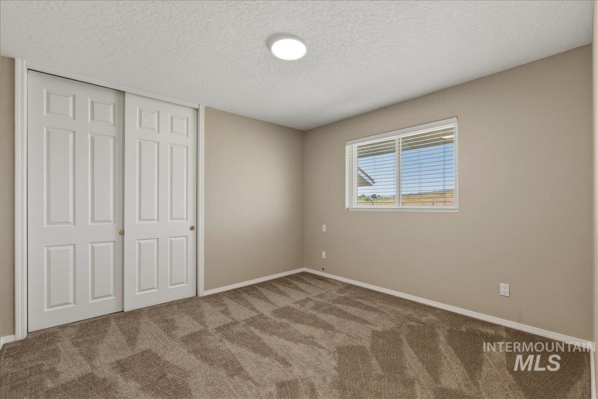 5303 Montour Rd., Emmett, Idaho 83617, 3 Bedrooms, 2 Bathrooms, Residential For Sale, Price $740,000,MLS 98985351