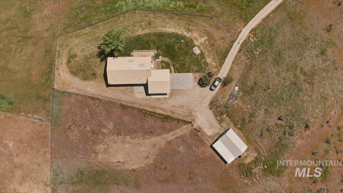 5303 Montour Rd., Emmett, Idaho 83617, 3 Bedrooms, 2 Bathrooms, Residential For Sale, Price $740,000,MLS 98985351