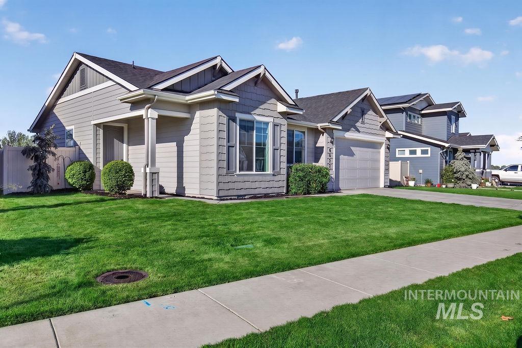 6477 E Monroe St, Nampa, Idaho 83687, 3 Bedrooms, 2 Bathrooms, Residential For Sale, Price $389,900,MLS 98985352