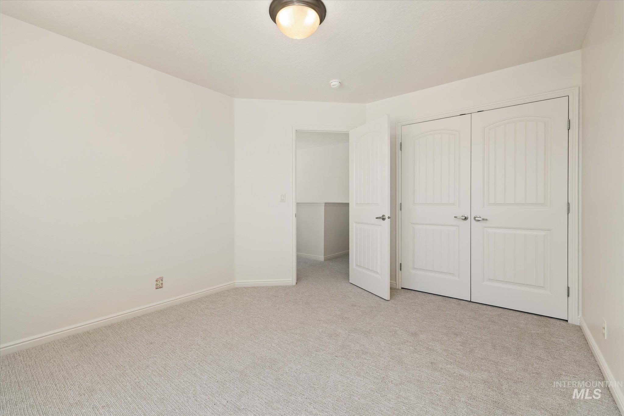 6135 N Booth Ave, Meridian, Idaho 83646, 5 Bedrooms, 3 Bathrooms, Residential For Sale, Price $624,900,MLS 98985353