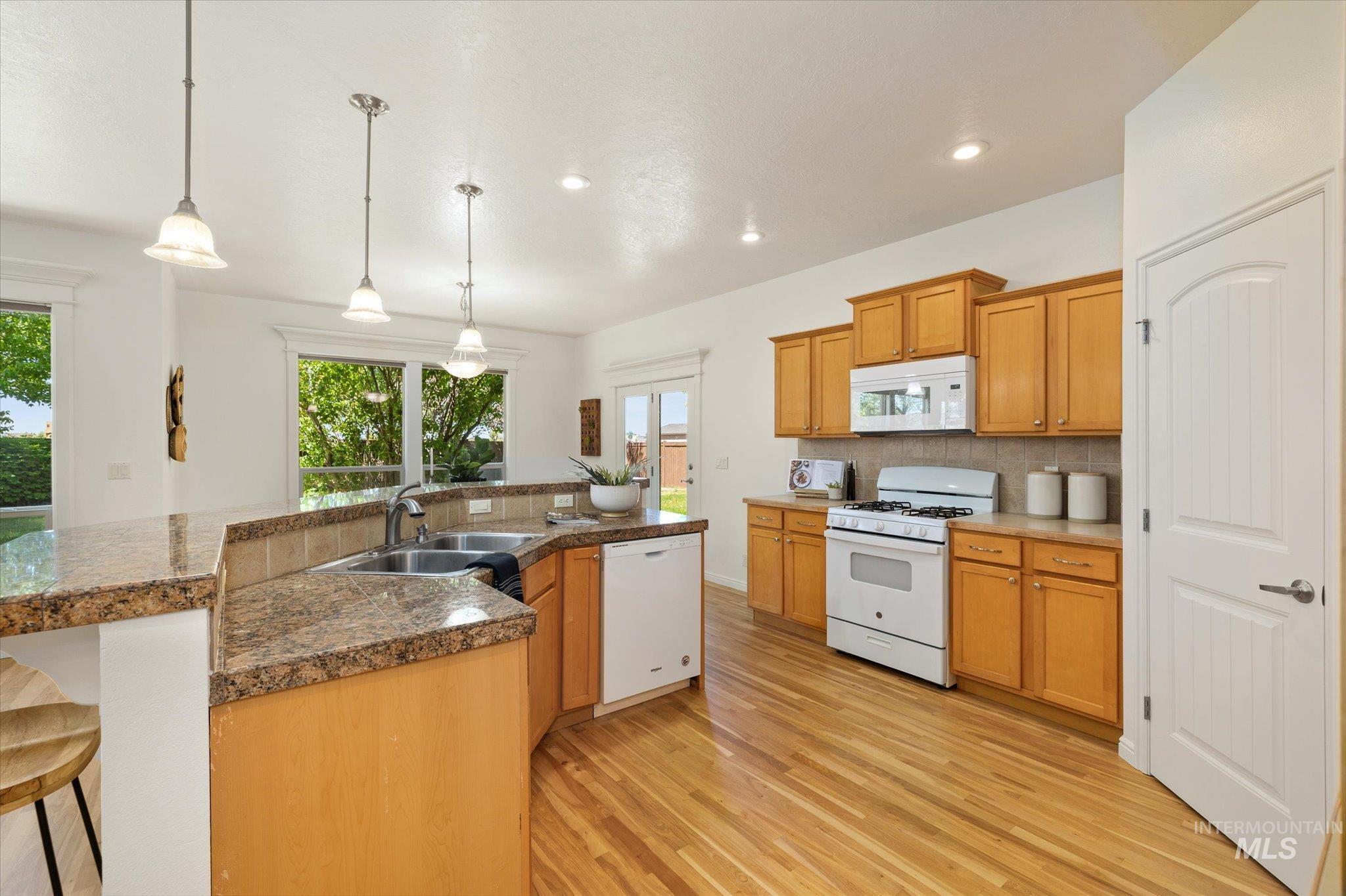 6135 N Booth Ave, Meridian, Idaho 83646, 5 Bedrooms, 3 Bathrooms, Residential For Sale, Price $624,900,MLS 98985353