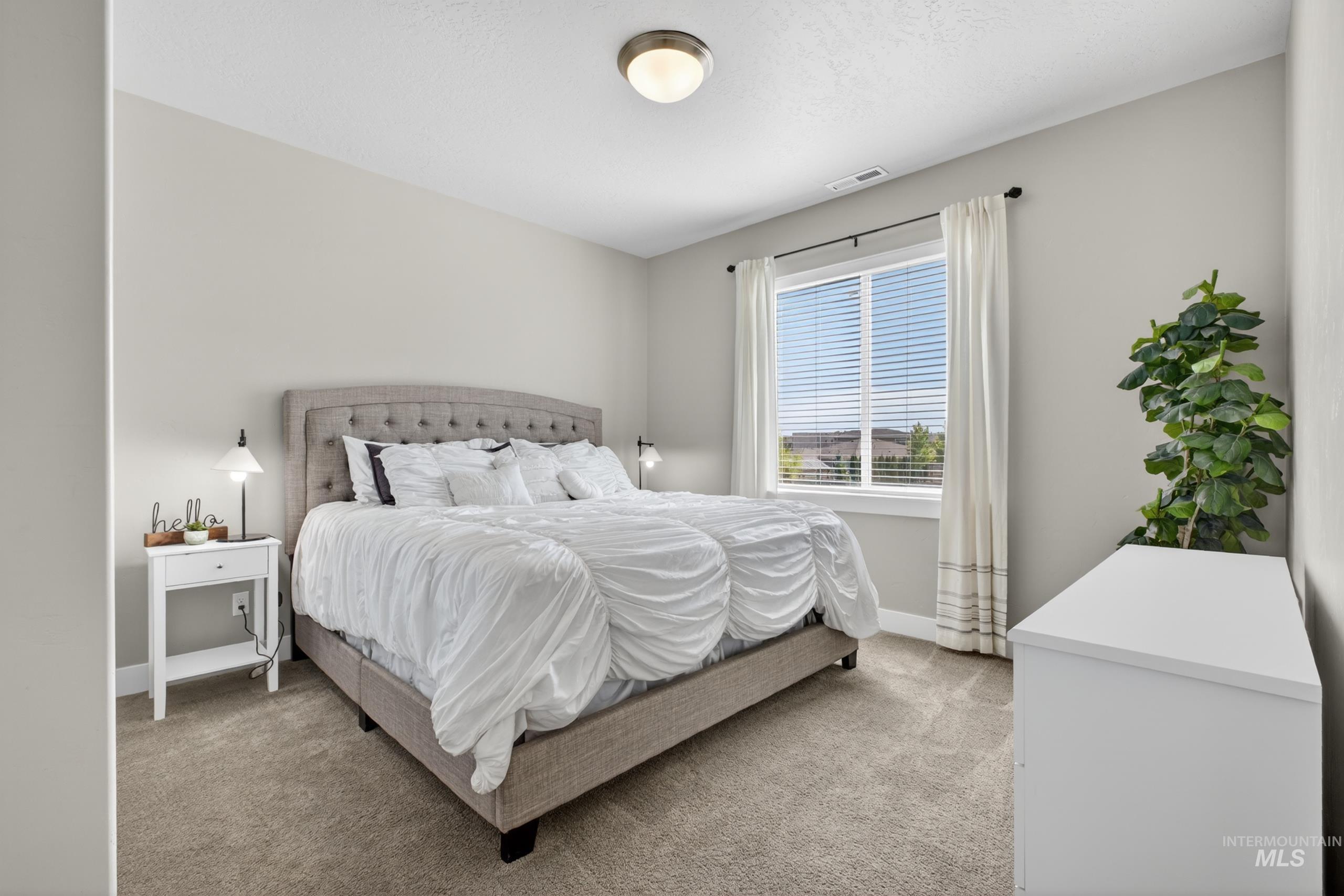 5966 S Astoria, Meridian, Idaho 83642, 5 Bedrooms, 3.5 Bathrooms, Residential For Sale, Price $975,000,MLS 98985354