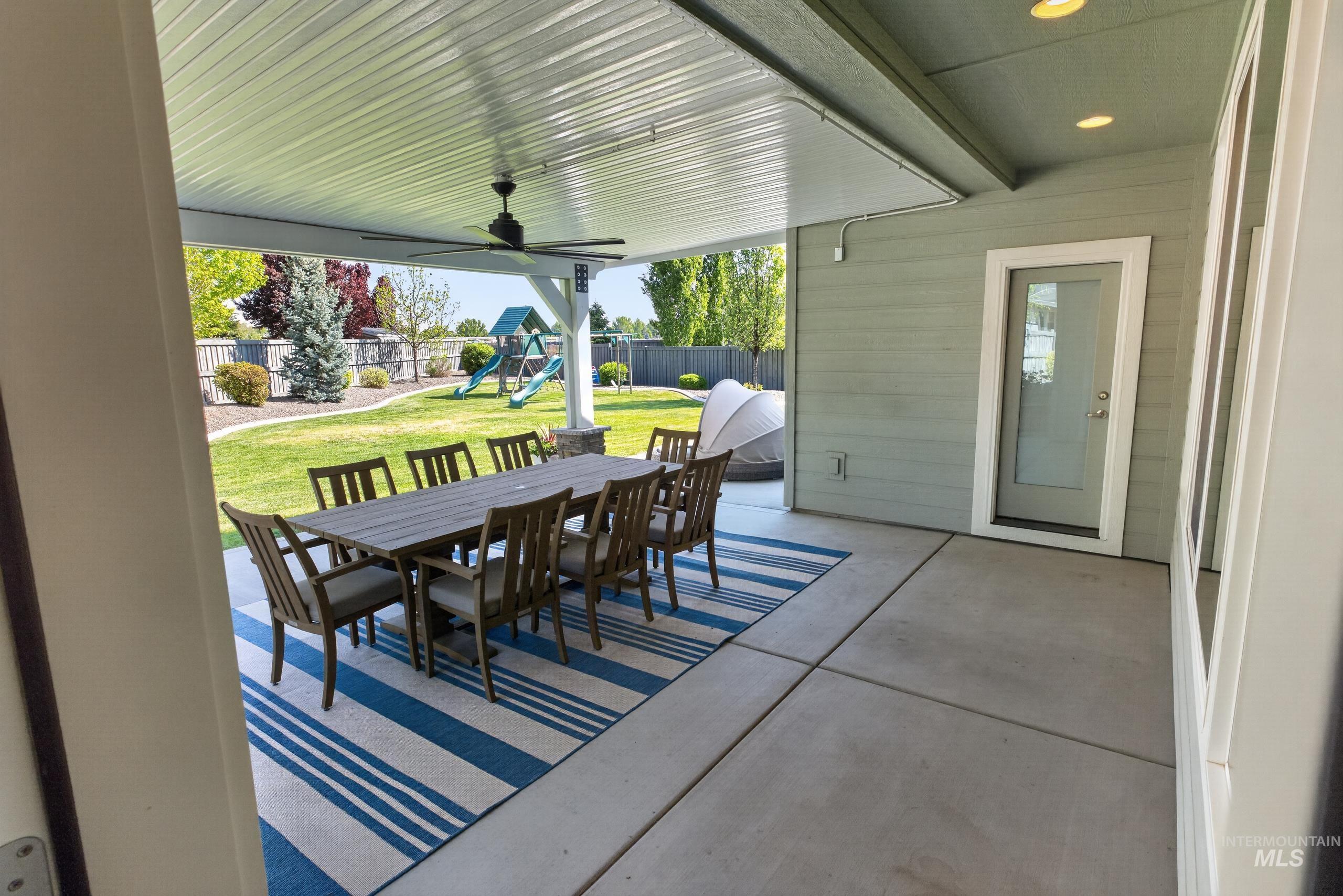 5966 S Astoria, Meridian, Idaho 83642, 5 Bedrooms, 3.5 Bathrooms, Residential For Sale, Price $975,000,MLS 98985354