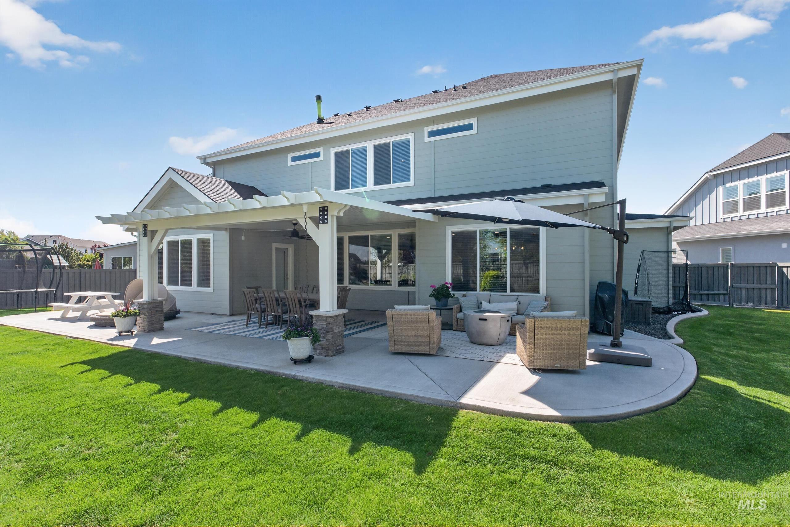 5966 S Astoria, Meridian, Idaho 83642, 5 Bedrooms, 3.5 Bathrooms, Residential For Sale, Price $975,000,MLS 98985354