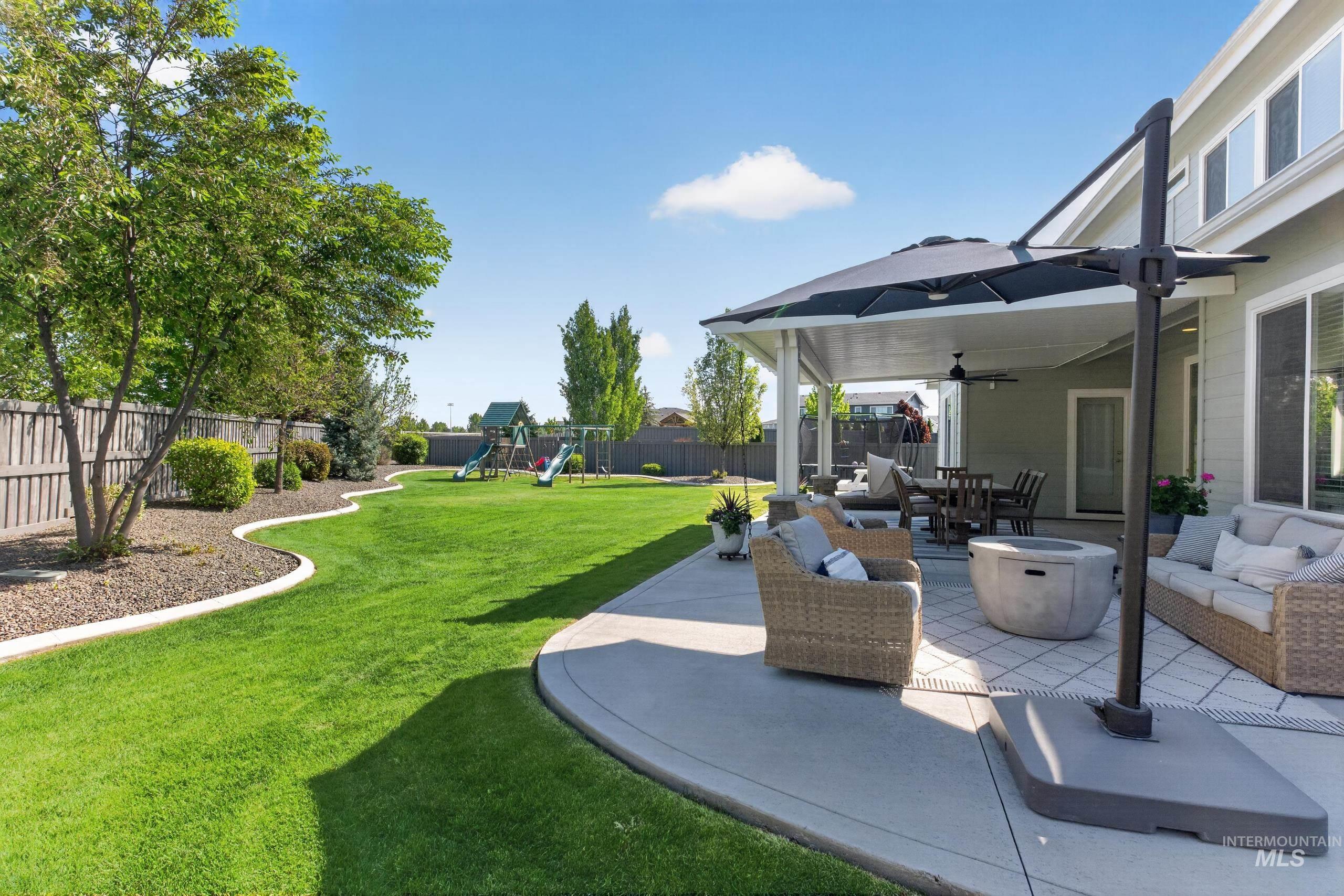 5966 S Astoria, Meridian, Idaho 83642, 5 Bedrooms, 3.5 Bathrooms, Residential For Sale, Price $975,000,MLS 98985354