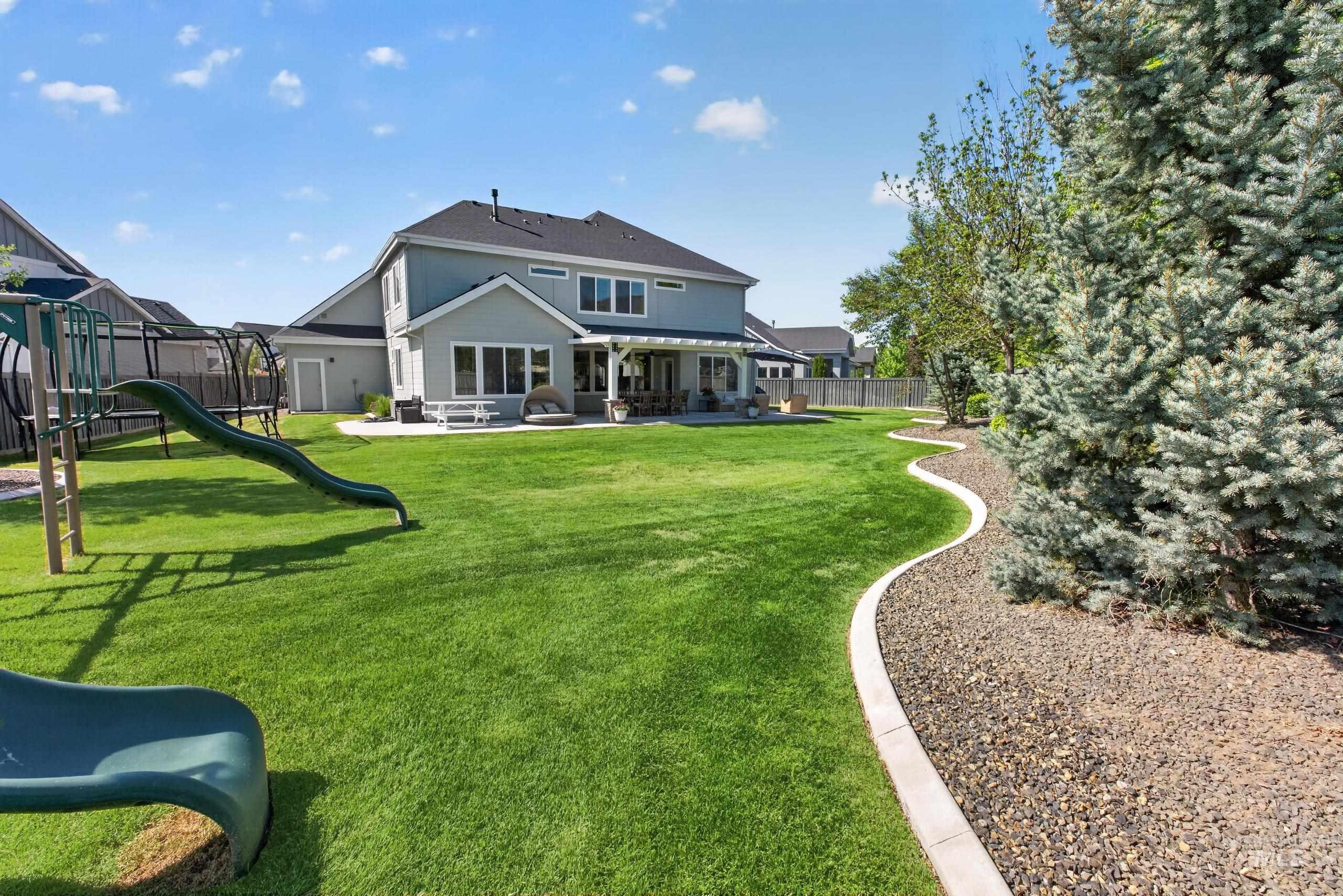 5966 S Astoria, Meridian, Idaho 83642, 5 Bedrooms, 3.5 Bathrooms, Residential For Sale, Price $975,000,MLS 98985354