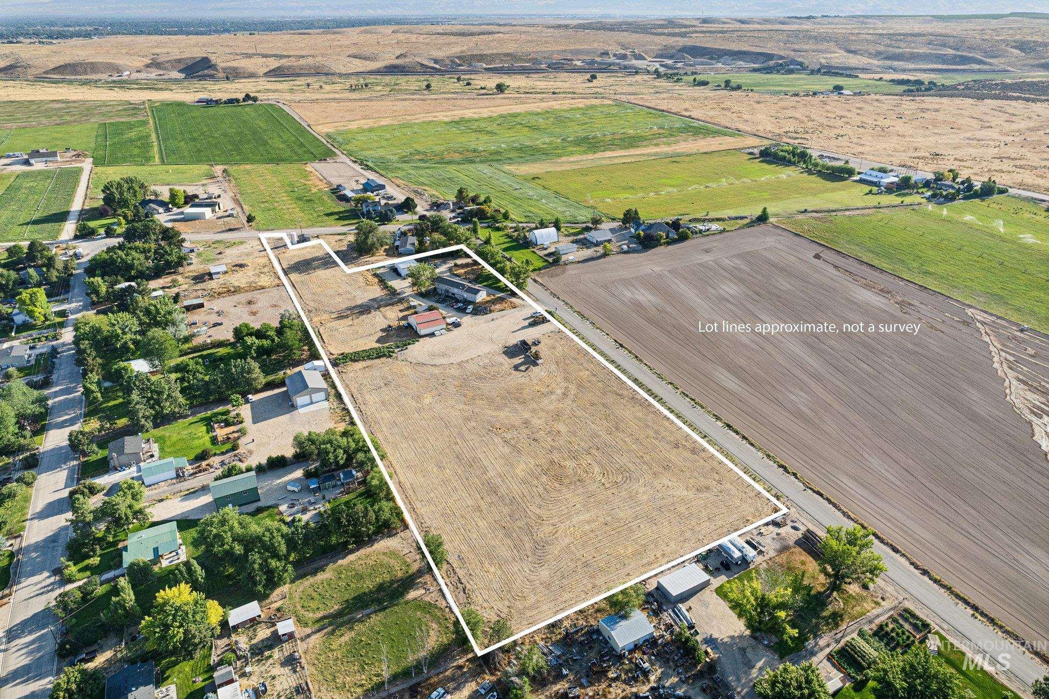 12347 S Hawk Haven, Kuna, Idaho 83634, 3 Bedrooms, 2 Bathrooms, Residential For Sale, Price $700,000,MLS 98985355
