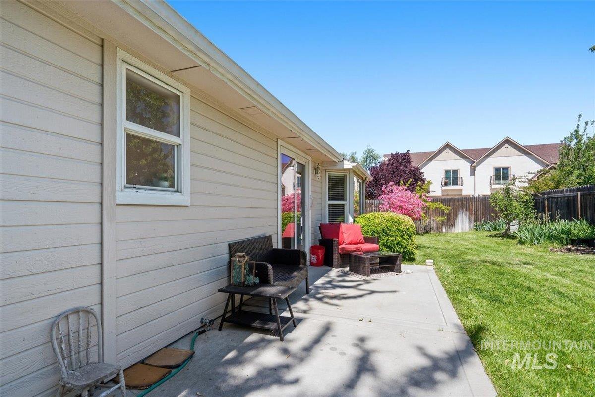 2560 N Richter Ave, Meridian, Idaho 83646, 3 Bedrooms, 2 Bathrooms, Residential For Sale, Price $415,000,MLS 98985357