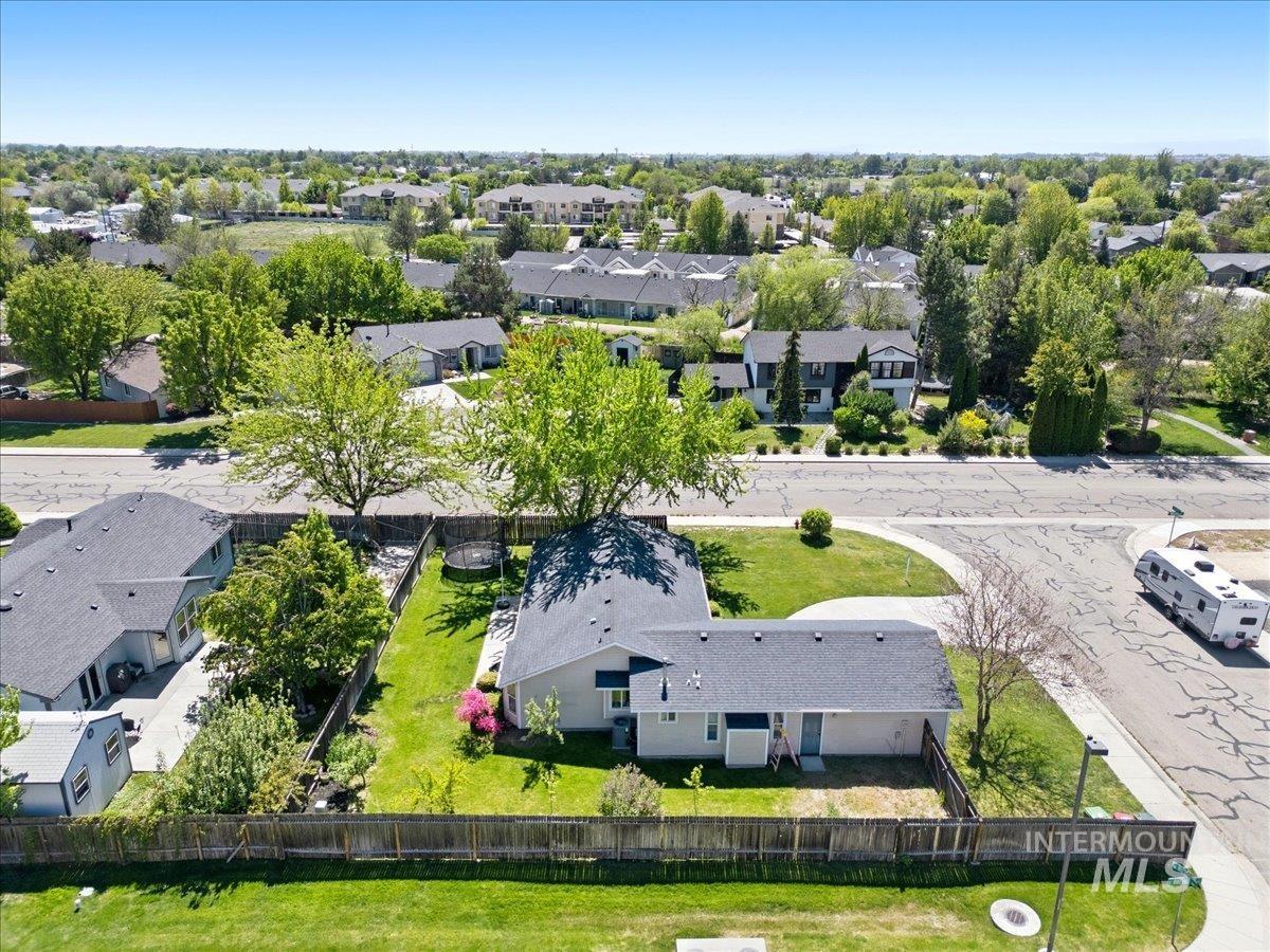 2560 N Richter Ave, Meridian, Idaho 83646, 3 Bedrooms, 2 Bathrooms, Residential For Sale, Price $415,000,MLS 98985357