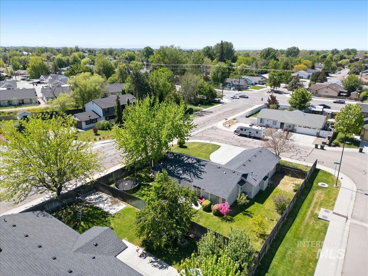 2560 N Richter Ave, Meridian, Idaho 83646, 3 Bedrooms, 2 Bathrooms, Residential For Sale, Price $415,000,MLS 98985357