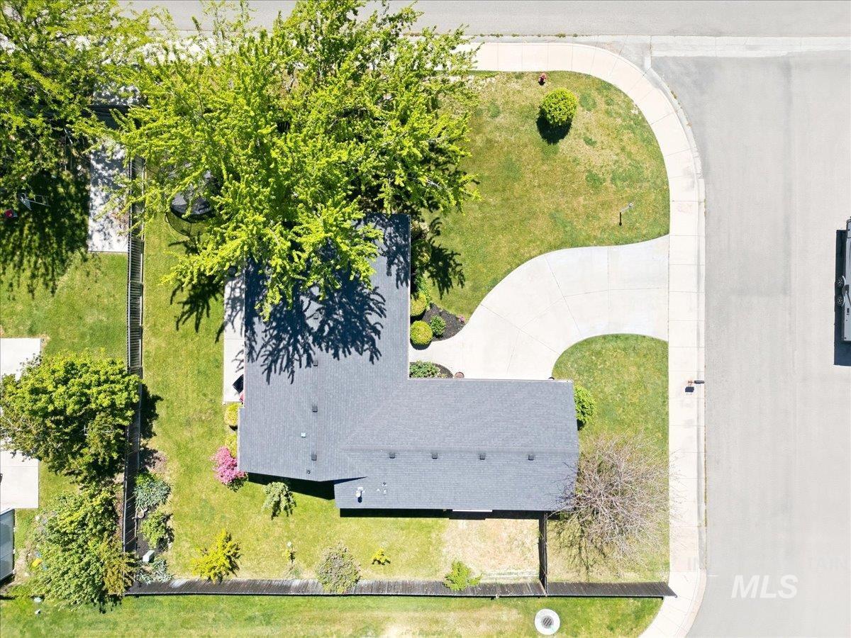 2560 N Richter Ave, Meridian, Idaho 83646, 3 Bedrooms, 2 Bathrooms, Residential For Sale, Price $415,000,MLS 98985357