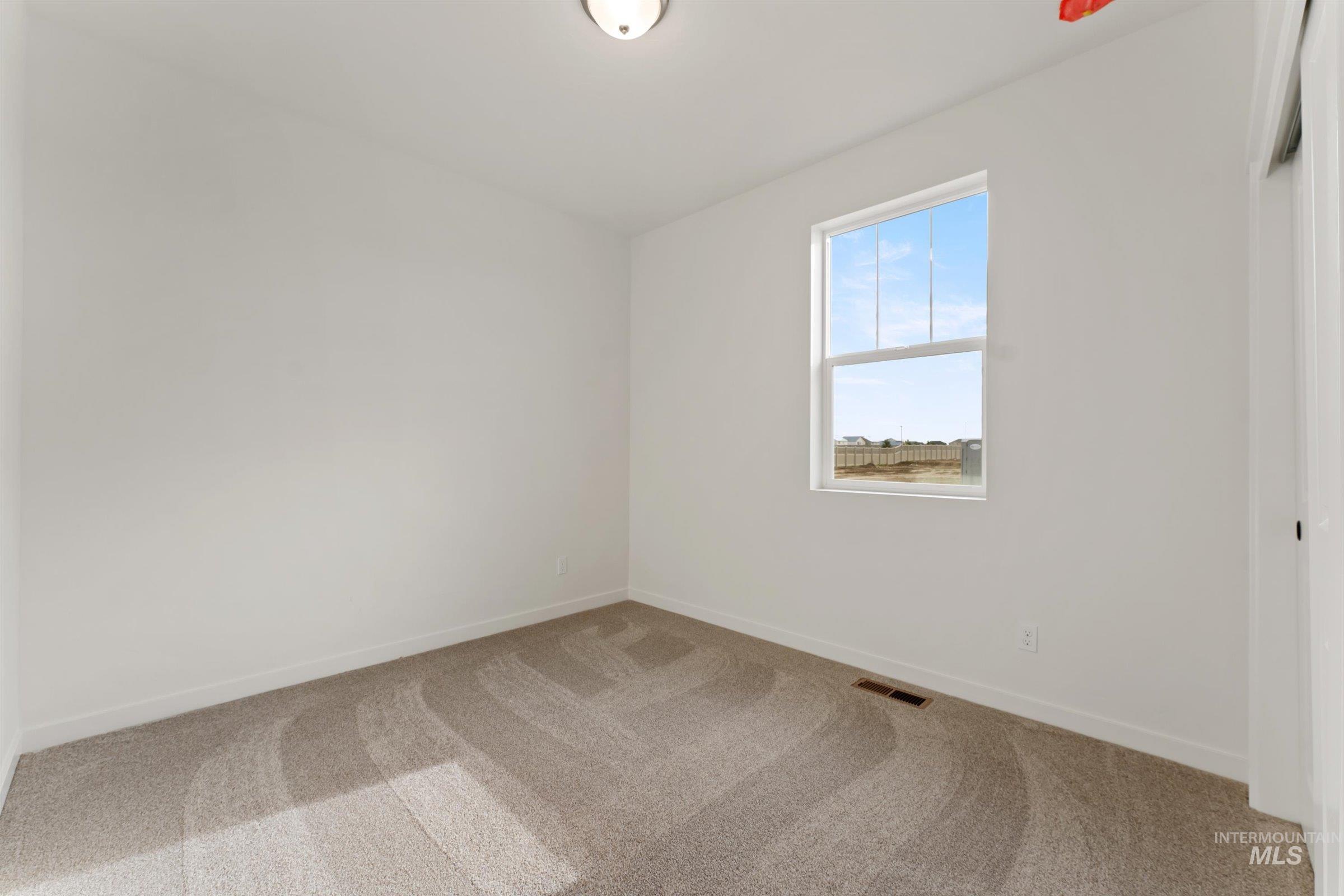 19469 N Summerville Way, Nampa, Idaho 83687, 3 Bedrooms, 2 Bathrooms, Residential For Sale, Price $399,643,MLS 98985361