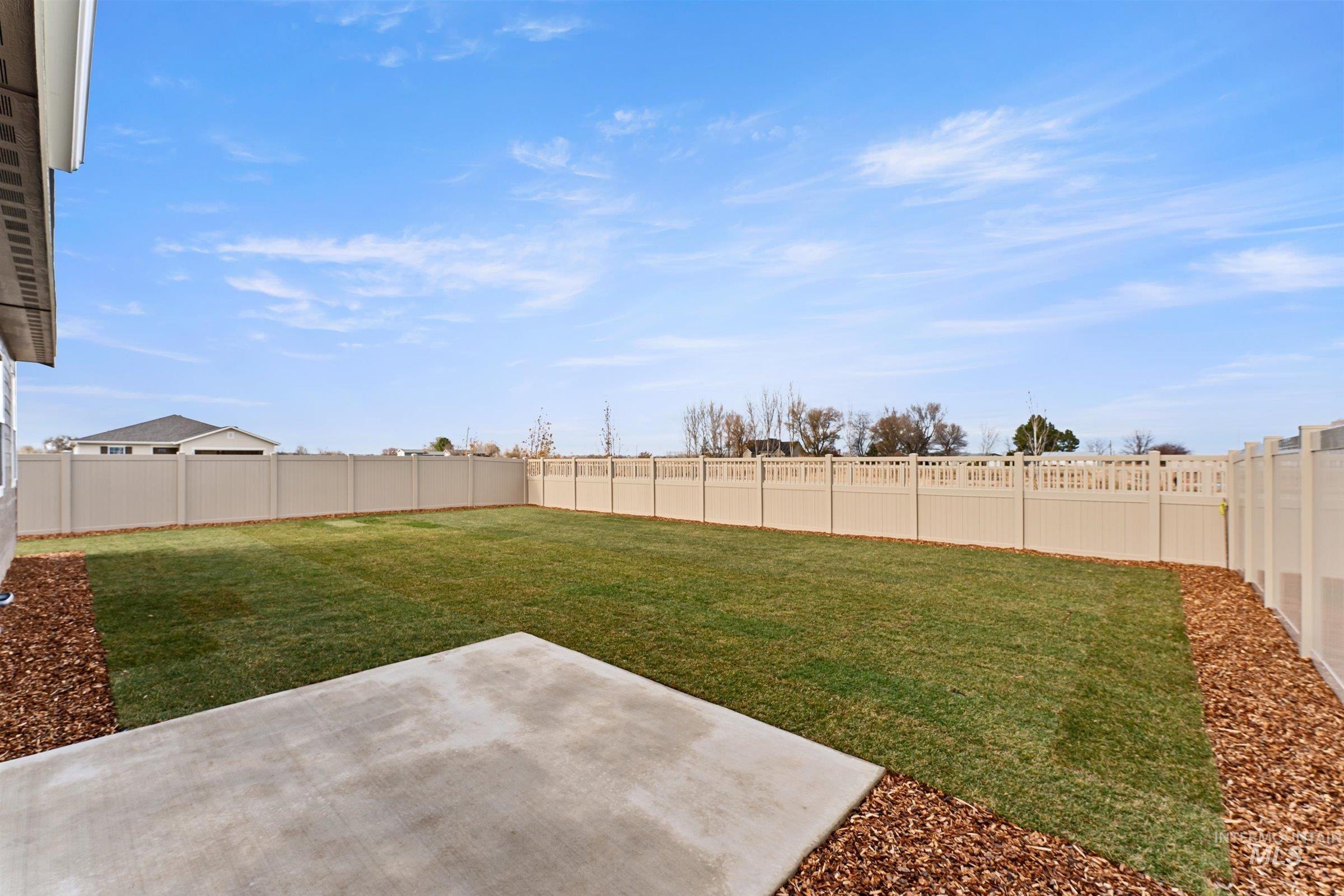 19469 N Summerville Way, Nampa, Idaho 83687, 3 Bedrooms, 2 Bathrooms, Residential For Sale, Price $399,643,MLS 98985361