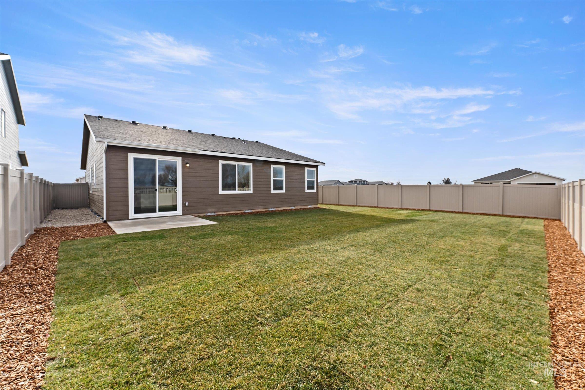 19469 N Summerville Way, Nampa, Idaho 83687, 3 Bedrooms, 2 Bathrooms, Residential For Sale, Price $399,643,MLS 98985361