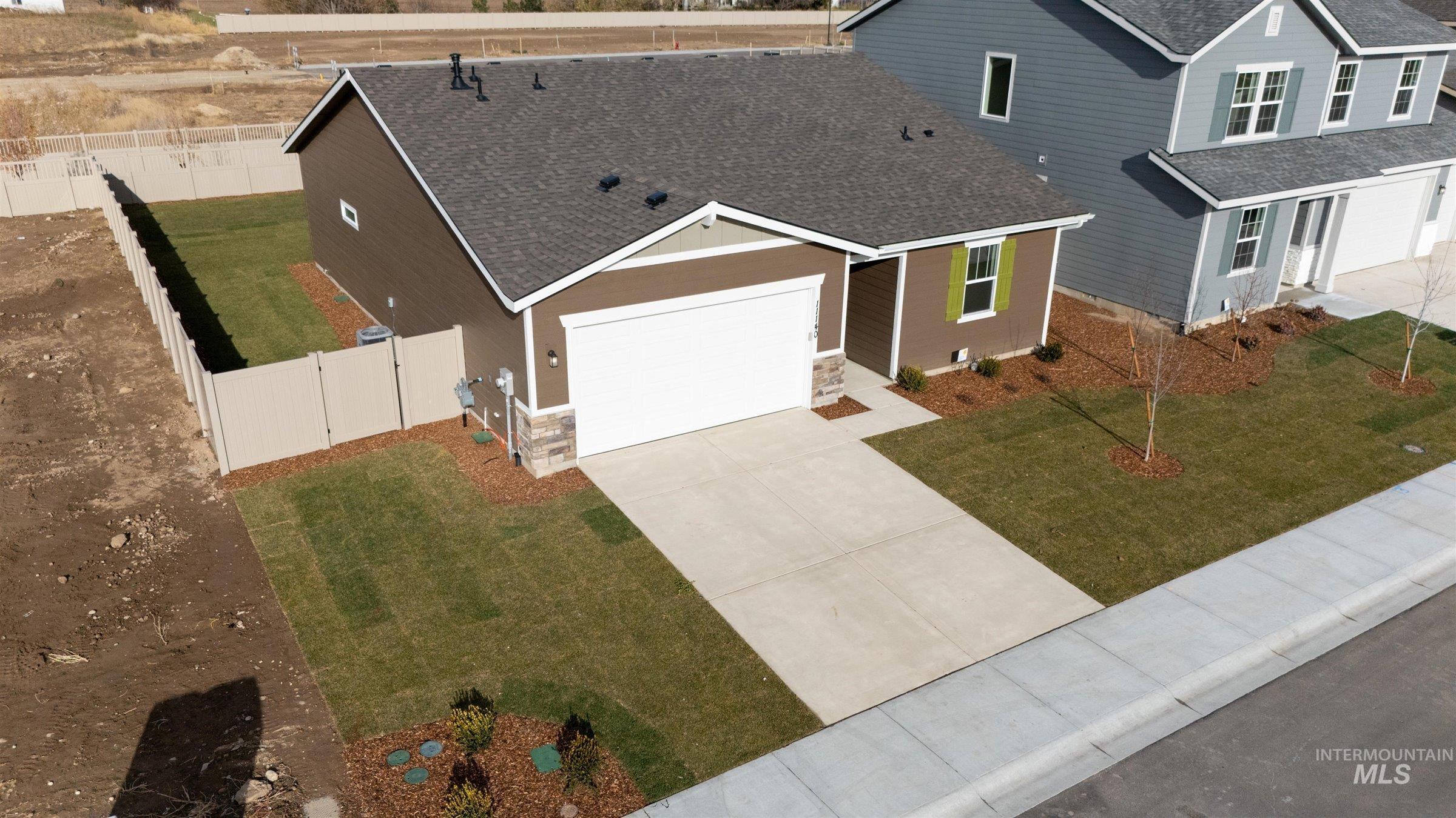 19469 N Summerville Way, Nampa, Idaho 83687, 3 Bedrooms, 2 Bathrooms, Residential For Sale, Price $399,643,MLS 98985361