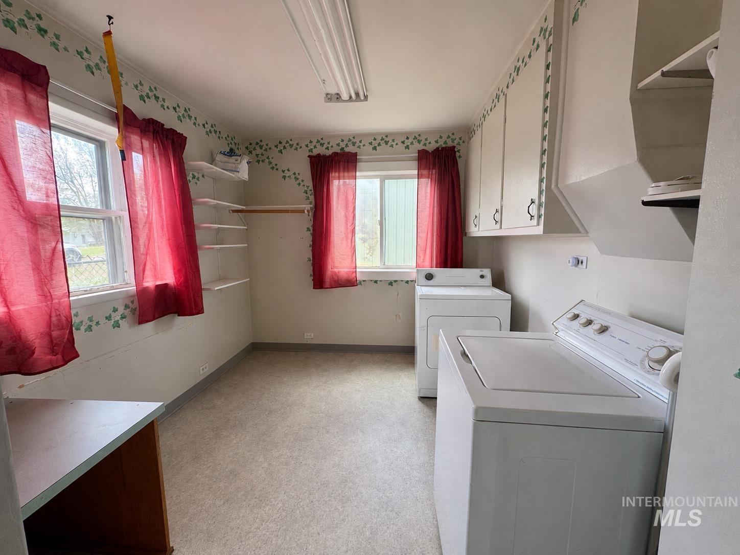 712 3rd Ave, Nezperce, Idaho 83543, 3 Bedrooms, 1.5 Bathrooms, Residential For Sale, Price $219,000,MLS 98985366
