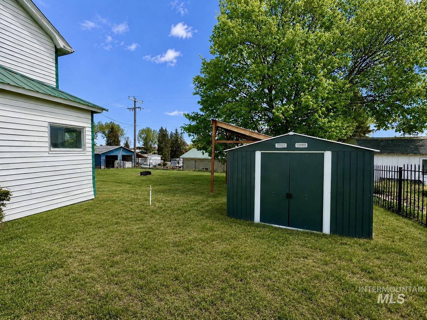 712 3rd Ave, Nezperce, Idaho 83543, 3 Bedrooms, 1.5 Bathrooms, Residential For Sale, Price $219,000,MLS 98985366