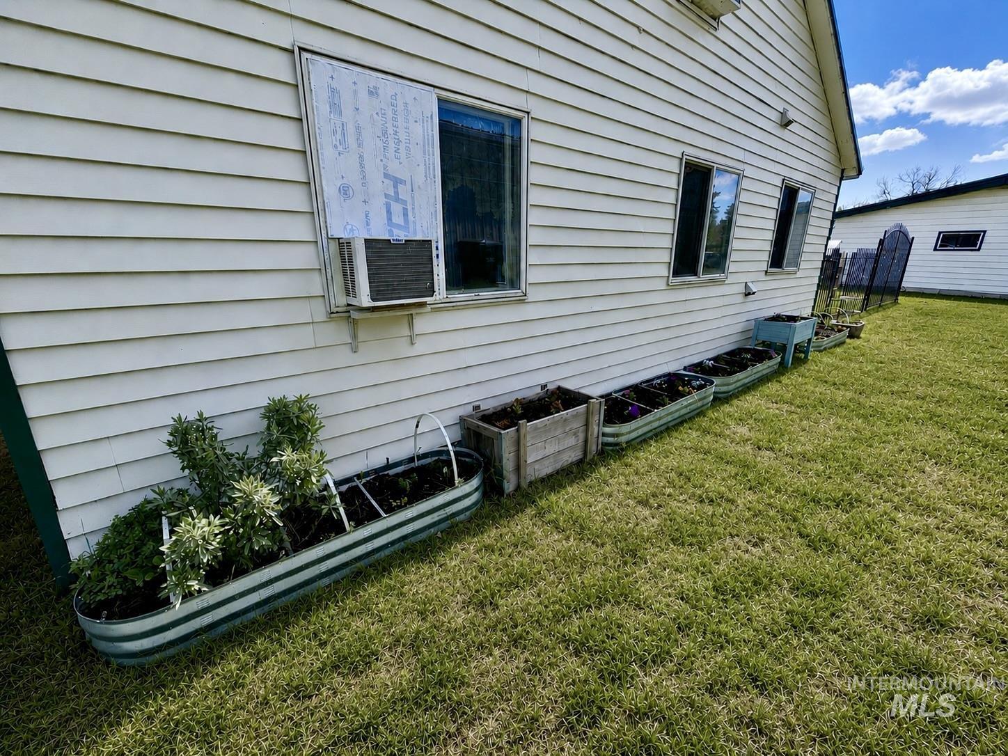 712 3rd Ave, Nezperce, Idaho 83543, 3 Bedrooms, 1.5 Bathrooms, Residential For Sale, Price $219,000,MLS 98985366