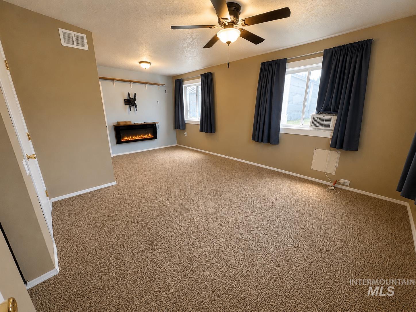 712 3rd Ave, Nezperce, Idaho 83543, 3 Bedrooms, 1.5 Bathrooms, Residential For Sale, Price $219,000,MLS 98985366
