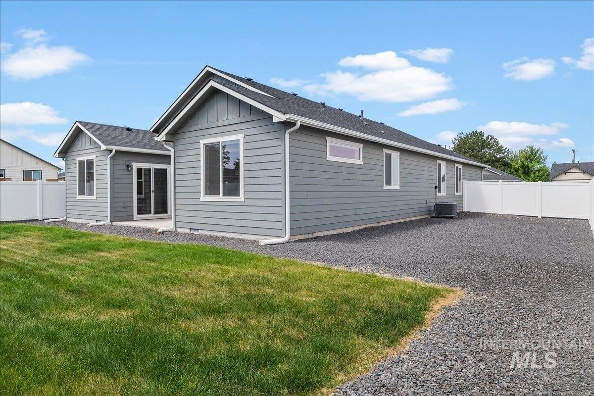136 Centennial Ct., Kimberly, Idaho 83341, 4 Bedrooms, 2 Bathrooms, Residential For Sale, Price $475,000, 98985368