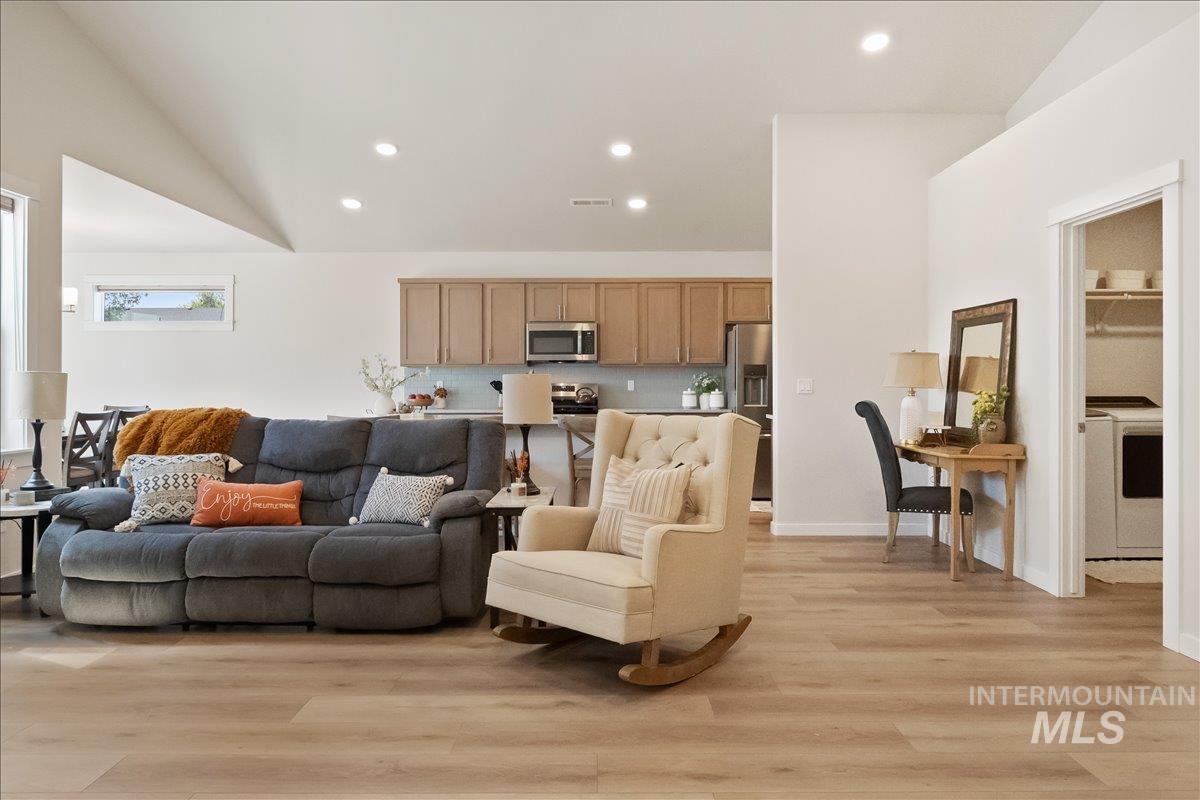 136 Centennial Ct., Kimberly, Idaho 83341, 4 Bedrooms, 2 Bathrooms, Residential For Sale, Price $475,000, 98985368