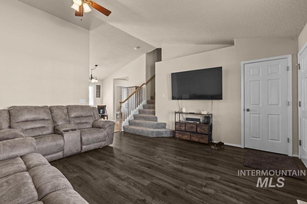 1112 Gold Creek Drive, Caldwell, Idaho 83607, 3 Bedrooms, 2.5 Bathrooms, Residential For Sale, Price $374,999,MLS 98985371