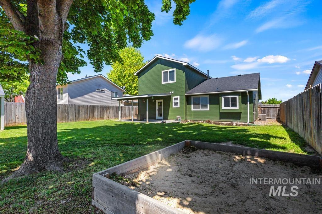 1112 Gold Creek Drive, Caldwell, Idaho 83607, 3 Bedrooms, 2.5 Bathrooms, Residential For Sale, Price $374,999,MLS 98985371