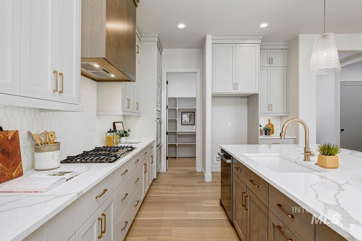 3116 E Renwick St, Meridian, Idaho 83642, 4 Bedrooms, 3.5 Bathrooms, Residential For Sale, Price $949,825,MLS 98985376