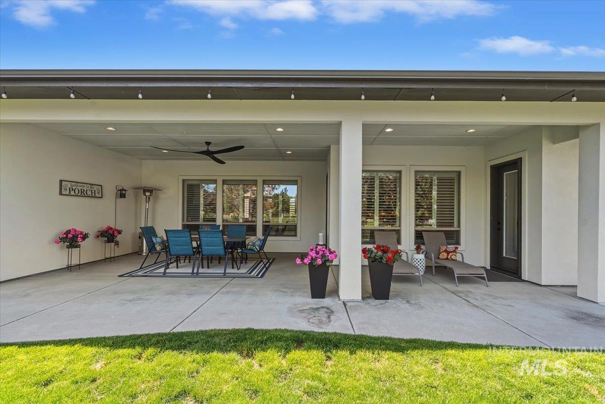 2036 N Bella Strada Way, Eagle, Idaho 83616-5219, 5 Bedrooms, 3.5 Bathrooms, Residential For Sale, Price $1,349,000,MLS 98985379