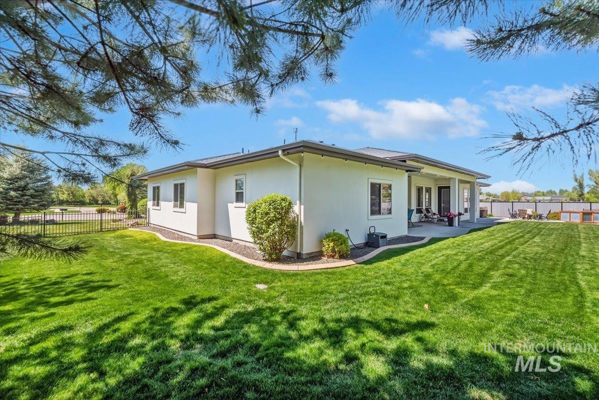 2036 N Bella Strada Way, Eagle, Idaho 83616-5219, 5 Bedrooms, 3.5 Bathrooms, Residential For Sale, Price $1,349,000,MLS 98985379