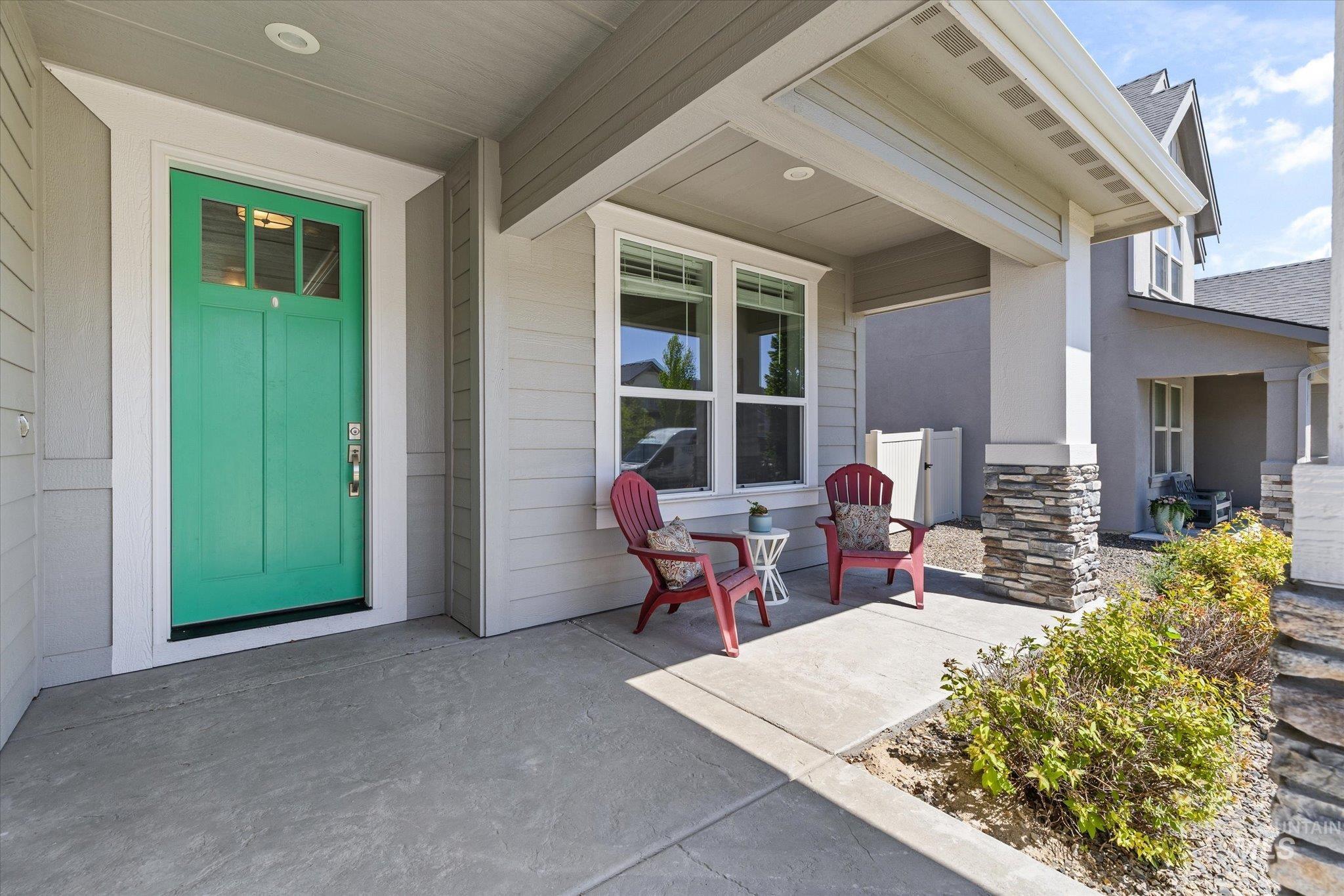 732 E Crest Ridge Dr, Meridian, Idaho 83642, 5 Bedrooms, 2.5 Bathrooms, Residential For Sale, Price $760,000,MLS 98985382