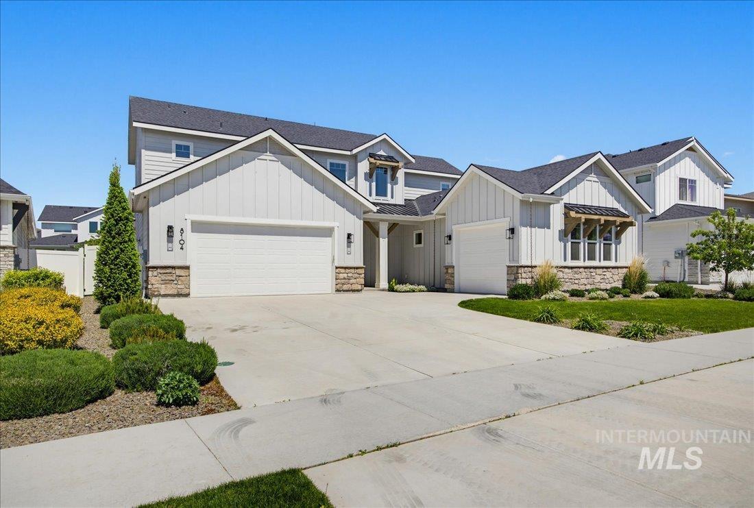8104 W Brooks Drive, Boise, Idaho 83714, 4 Bedrooms, 3.5 Bathrooms, Residential For Sale, Price $999,900,MLS 98985383