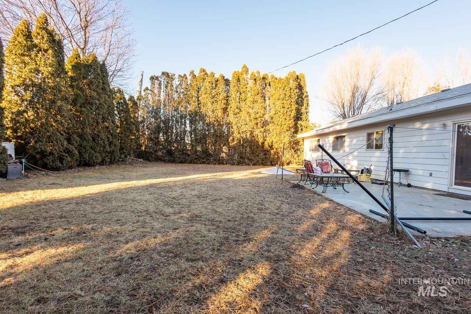 819 Briarwood Dr, Nampa, Idaho 83651, 3 Bedrooms, 1.5 Bathrooms, Residential For Sale, Price $340,000,MLS 98985384