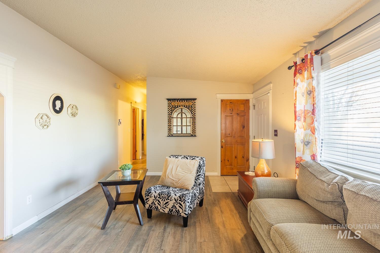 819 Briarwood Dr, Nampa, Idaho 83651, 3 Bedrooms, 1.5 Bathrooms, Residential For Sale, Price $340,000,MLS 98985384