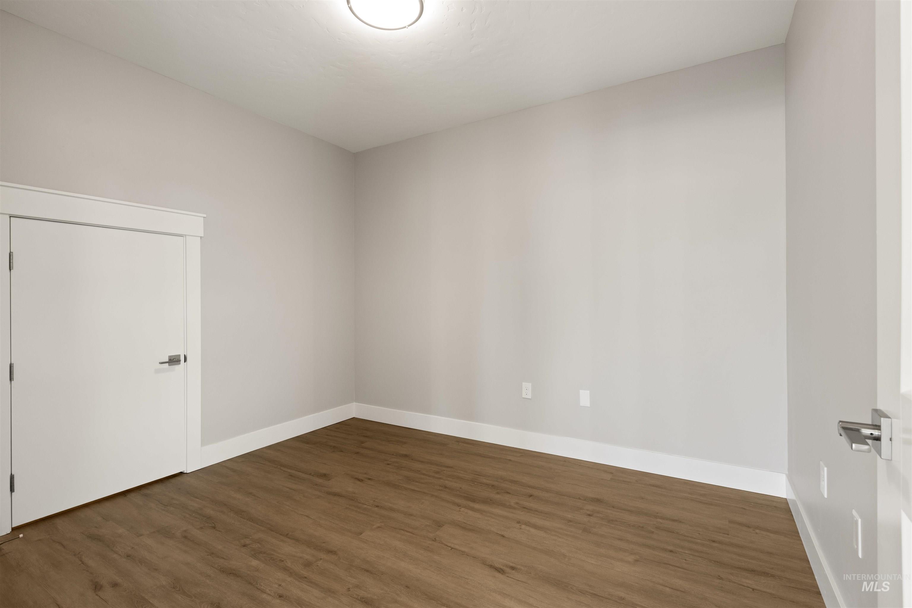 12545 W State St, Ste#1, Star, Idaho 83669, 2 Bedrooms, 2 Bathrooms, Residential Income For Sale, Price $713,000,MLS 98985387