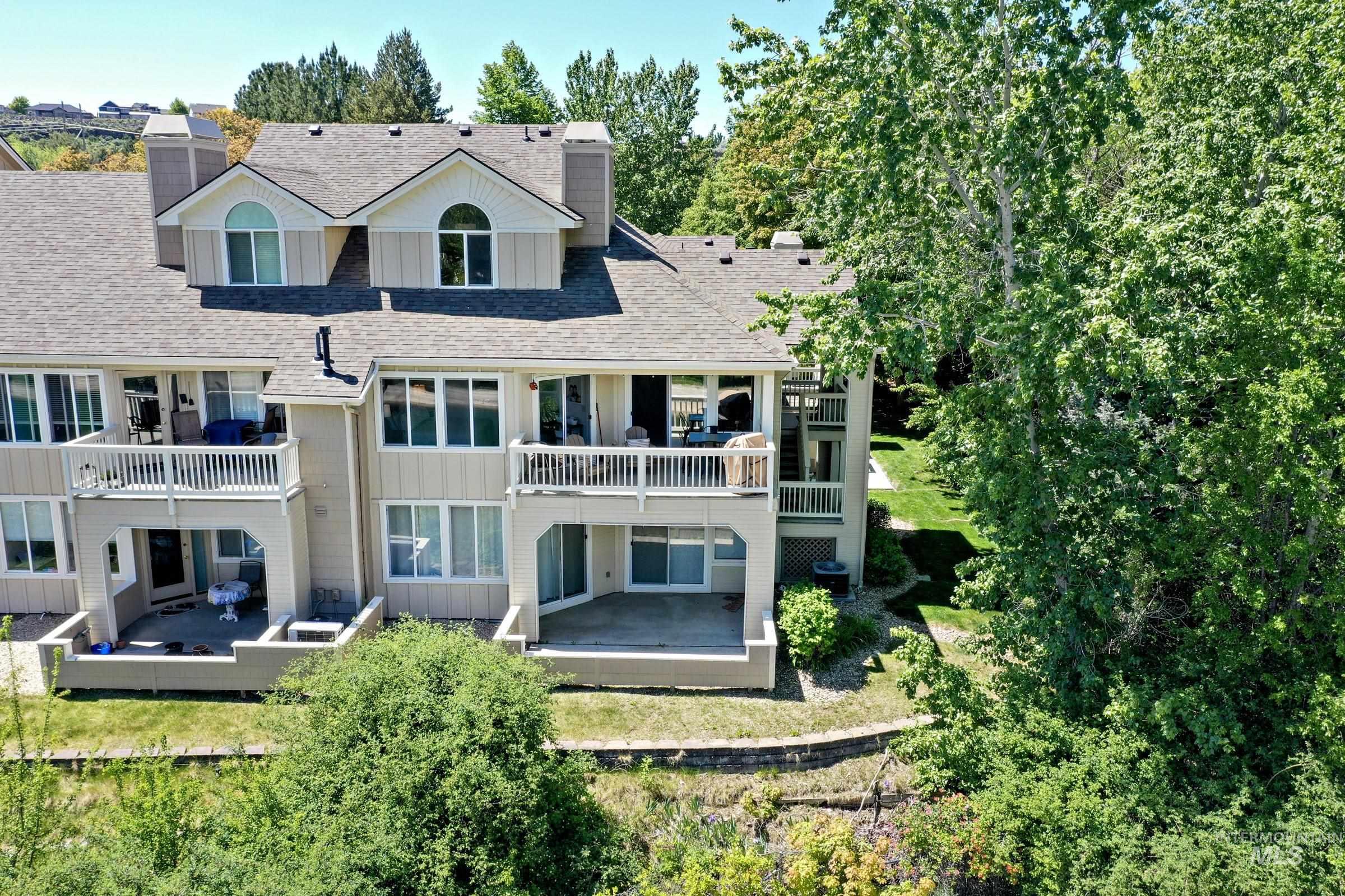 5110 S Surprise Way #202, Boise, Idaho 83716, 2 Bedrooms, 2 Bathrooms, Residential For Sale, Price $534,900,MLS 98985389