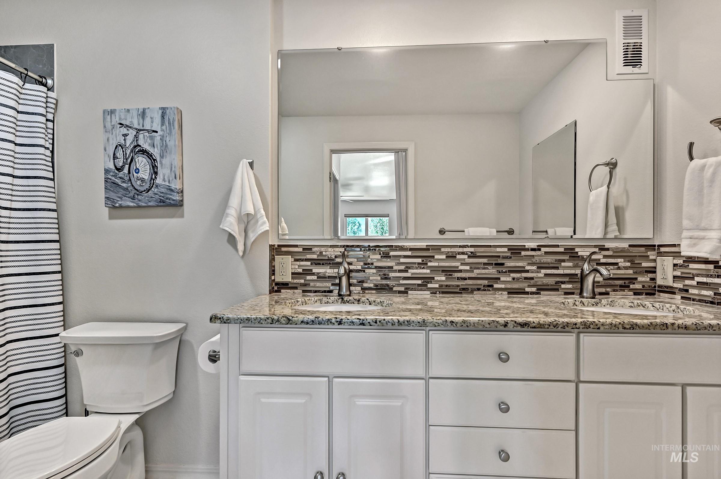 5110 S Surprise Way #202, Boise, Idaho 83716, 2 Bedrooms, 2 Bathrooms, Residential For Sale, Price $534,900,MLS 98985389