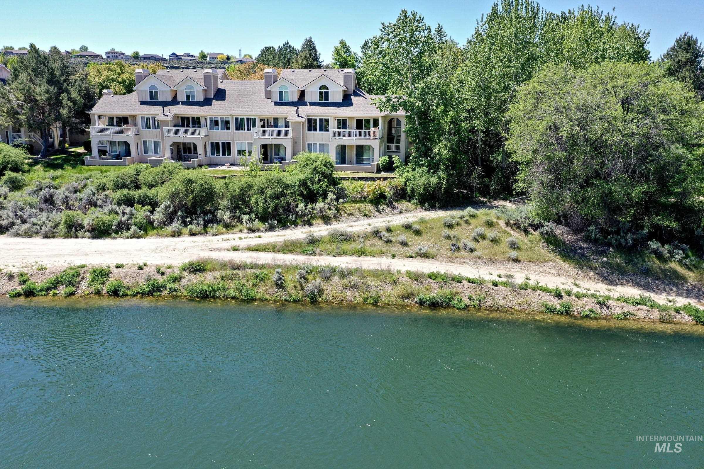 5110 S Surprise Way #202, Boise, Idaho 83716, 2 Bedrooms, 2 Bathrooms, Residential For Sale, Price $534,900,MLS 98985389