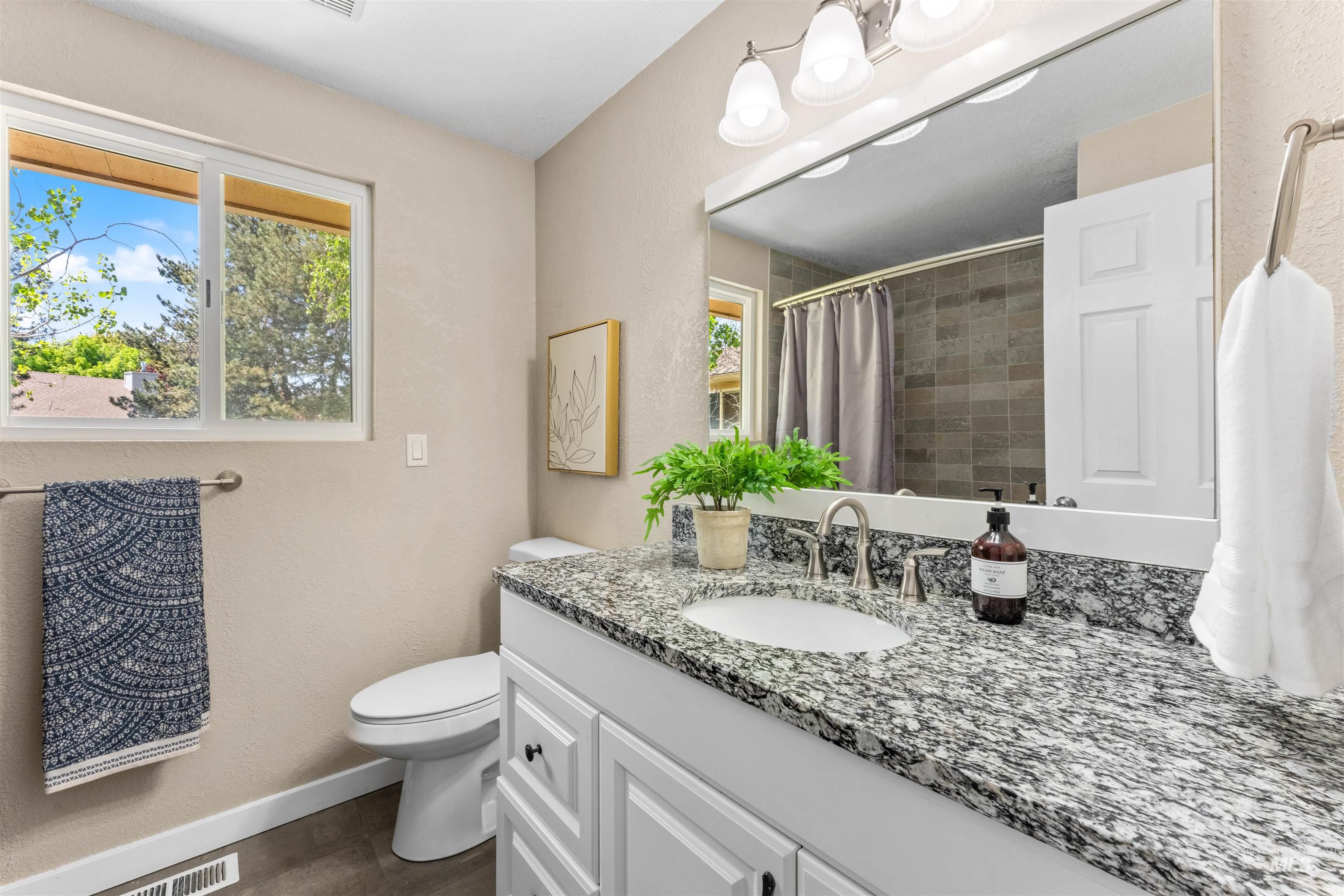 1116 N Eagle Hills Way, Eagle, Idaho 83616, 4 Bedrooms, 3 Bathrooms, Residential For Sale, Price $749,500,MLS 98985390