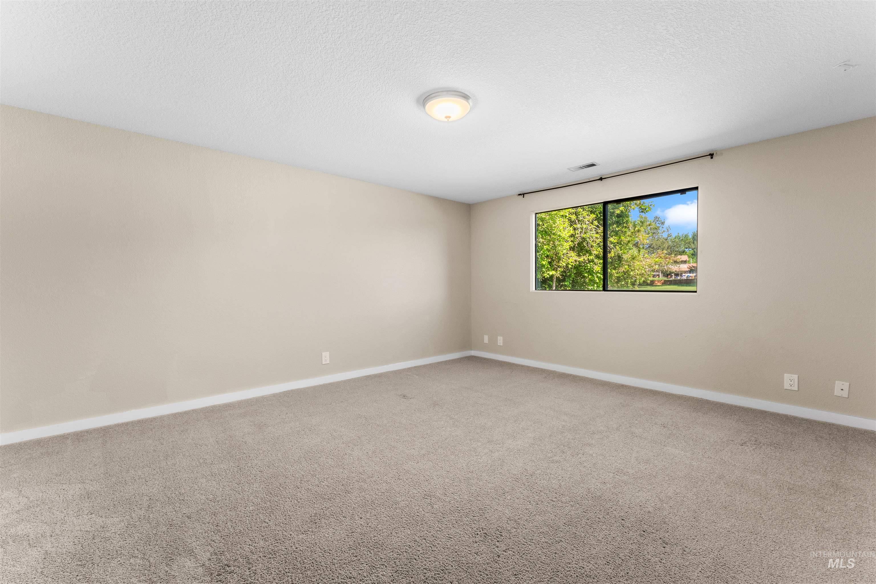 1116 N Eagle Hills Way, Eagle, Idaho 83616, 4 Bedrooms, 3 Bathrooms, Residential For Sale, Price $749,500,MLS 98985390
