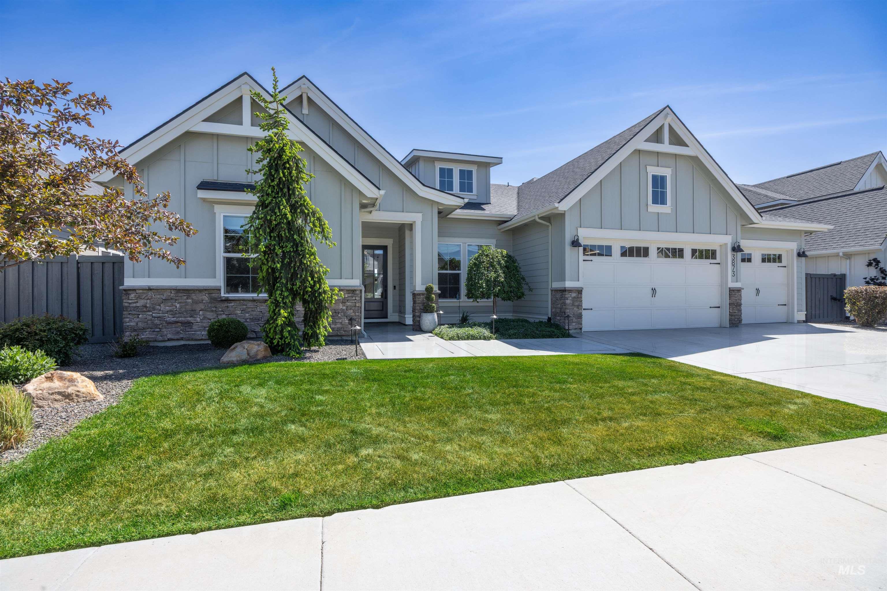 3873 E Mardia St, Meridian, Idaho 83642-5482, 3 Bedrooms, 2.5 Bathrooms, Residential For Sale, Price $824,777,MLS 98985395