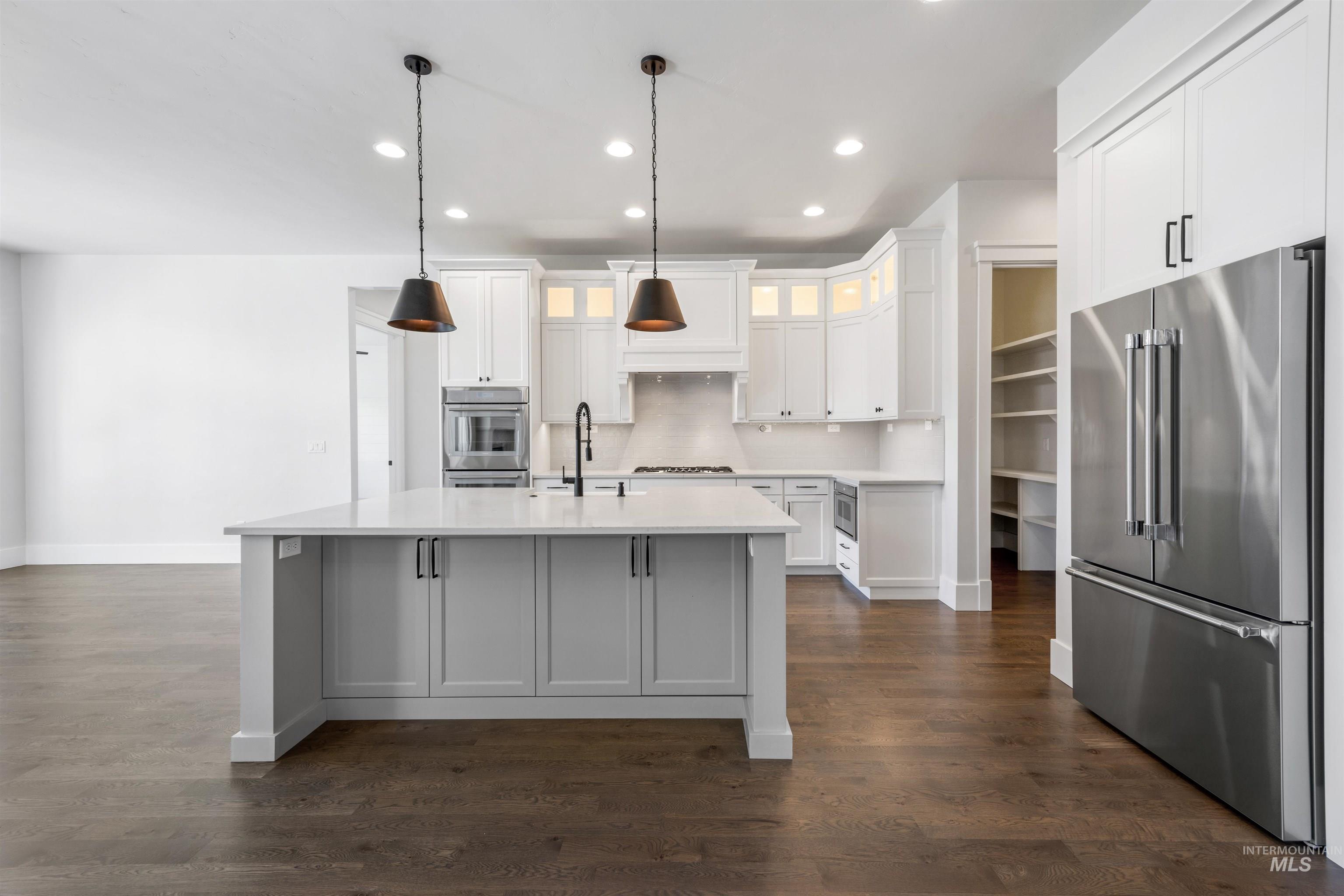 3873 E Mardia St, Meridian, Idaho 83642-5482, 3 Bedrooms, 2.5 Bathrooms, Residential For Sale, Price $824,777,MLS 98985395